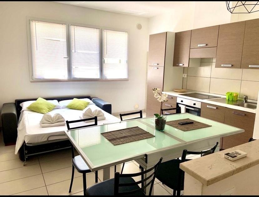 Green Residence Rimini Exterior photo